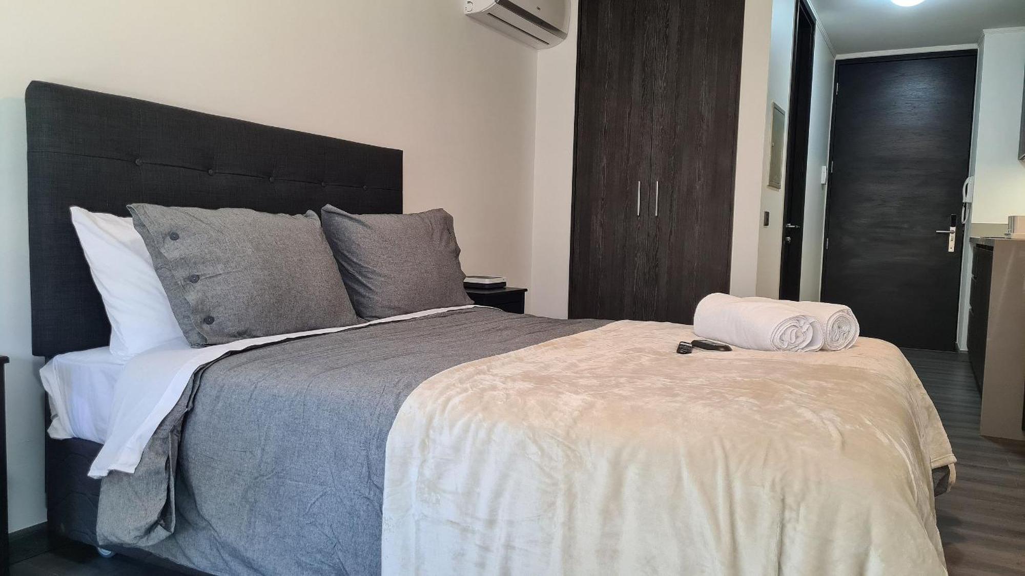 Huerfanos Spot Apartamento Santiago